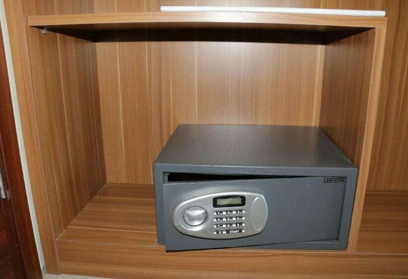 בית מלון כפרי Horison Sentani