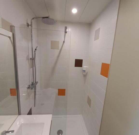 호텔 Hôtel La Croix De Mille