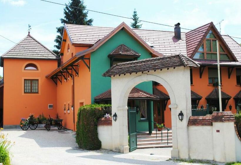 Отель L Auberge Des Gourmets Hôtel Restaurant