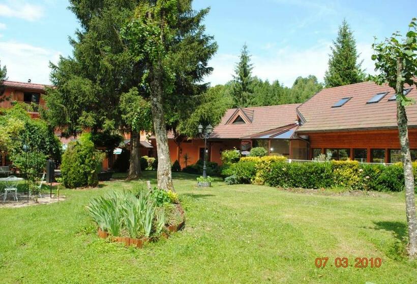 Отель L Auberge Des Gourmets Hôtel Restaurant