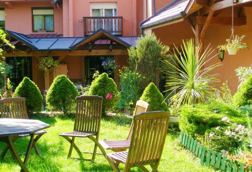 Отель L Auberge Des Gourmets Hôtel Restaurant