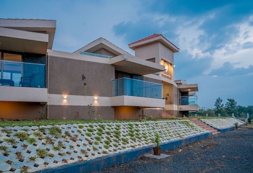 בית מלון כפרי Escape Stays Le Fromage Cheese Village