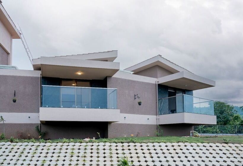 בית מלון כפרי Escape Stays Le Fromage Cheese Village