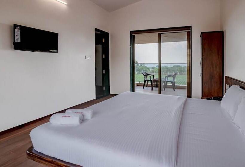 בית מלון כפרי Escape Stays Le Fromage Cheese Village