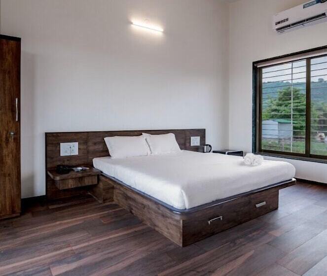 בית מלון כפרי Escape Stays Le Fromage Cheese Village