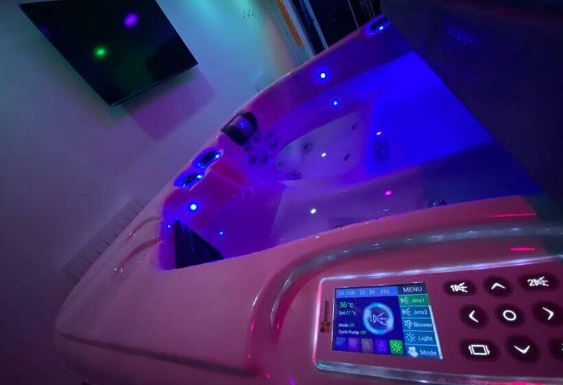 Отель Luana Spa