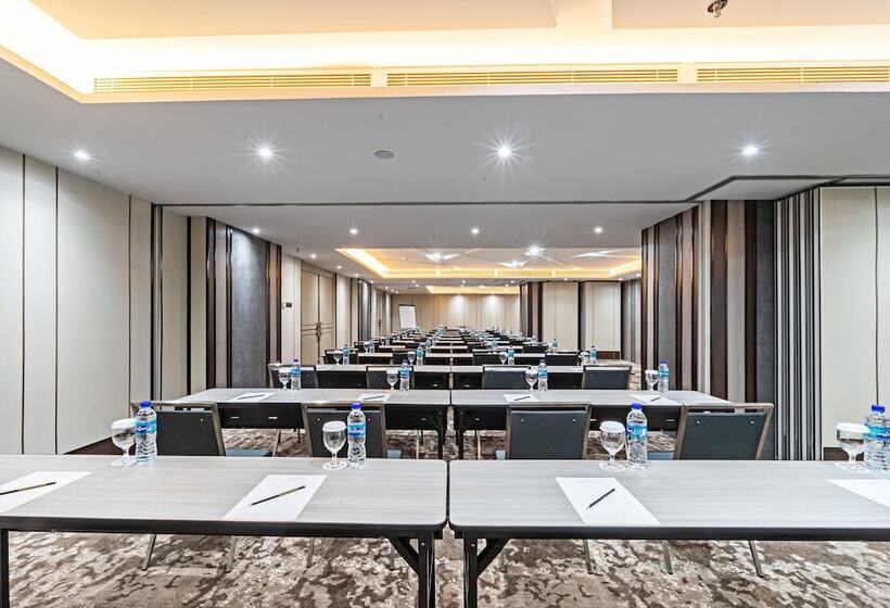 Platinum Hotel Tunjungan Surabaya