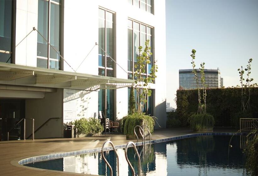 Platinum Hotel Tunjungan Surabaya