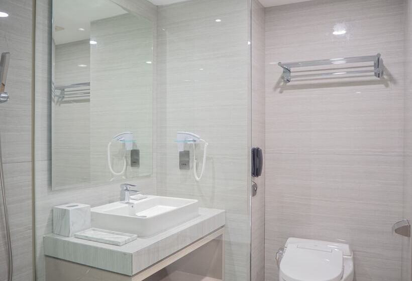 Platinum Hotel Tunjungan Surabaya