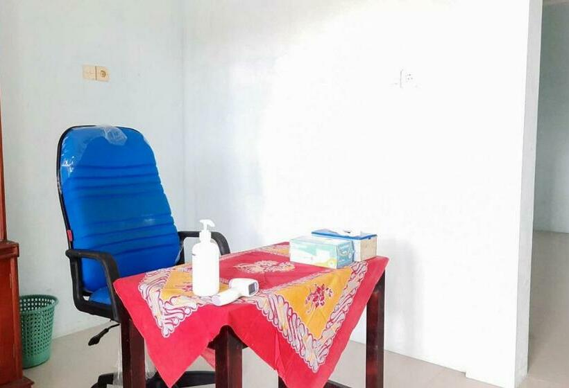 호텔 Prima Homestay Mentawai Mitra Reddoorz