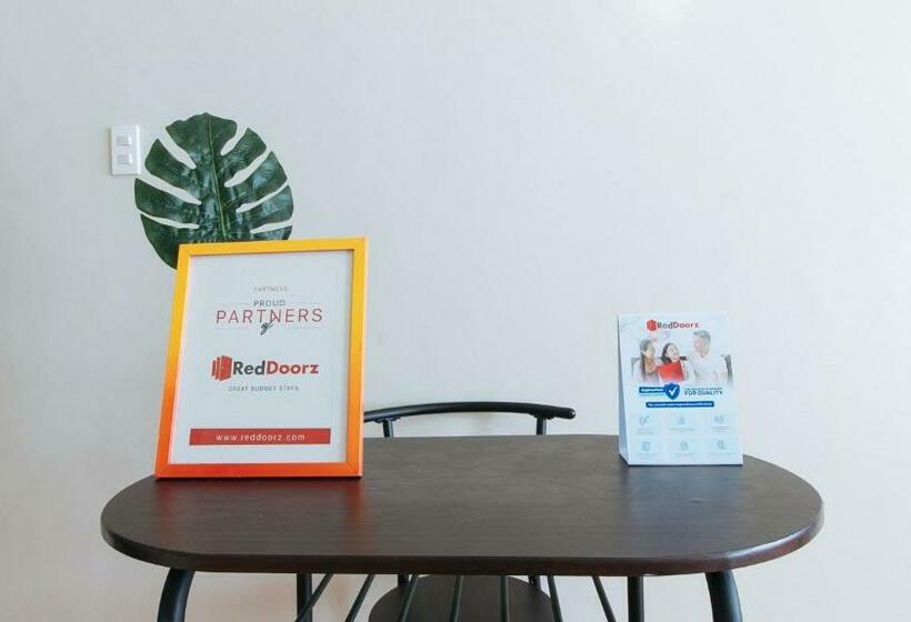 בית מלון כפרי Reddoorz At Rhr Tourist Inn Canlaon