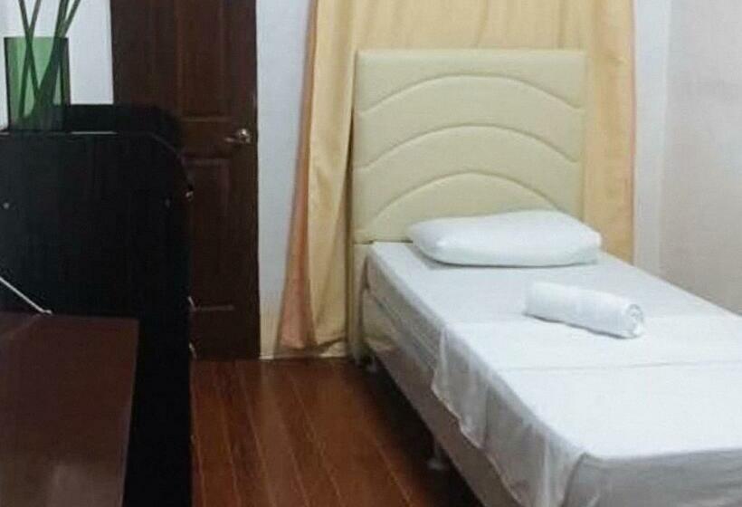 בית מלון כפרי Reddoorz At Rhr Tourist Inn Canlaon