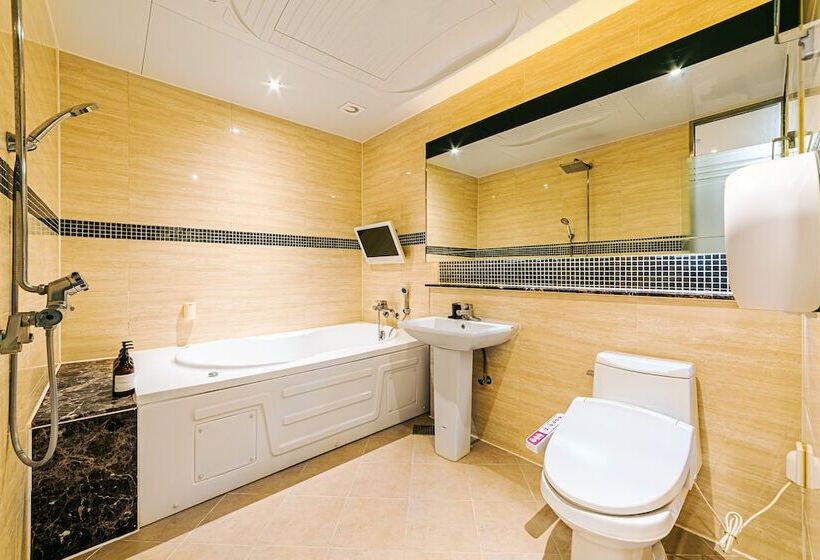 هتل Ssome Jeongkwan