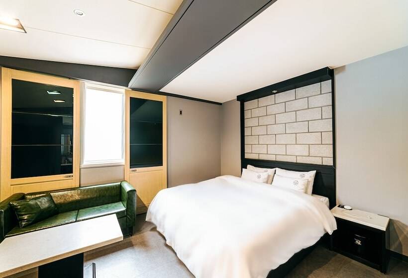 هتل Ssome Jeongkwan