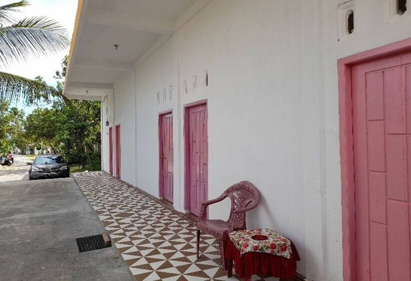 בית מלון כפרי Spot On 91248 Desa Wisata Banding Agung Danau Ranau