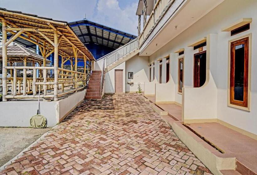 Отель Spot On 91469 Pondok Pelita