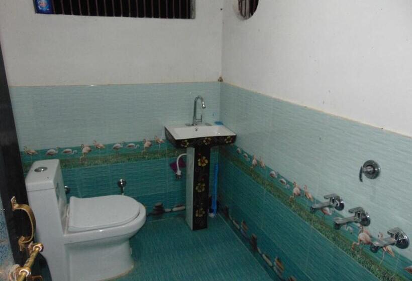 فندق Spot On Up86