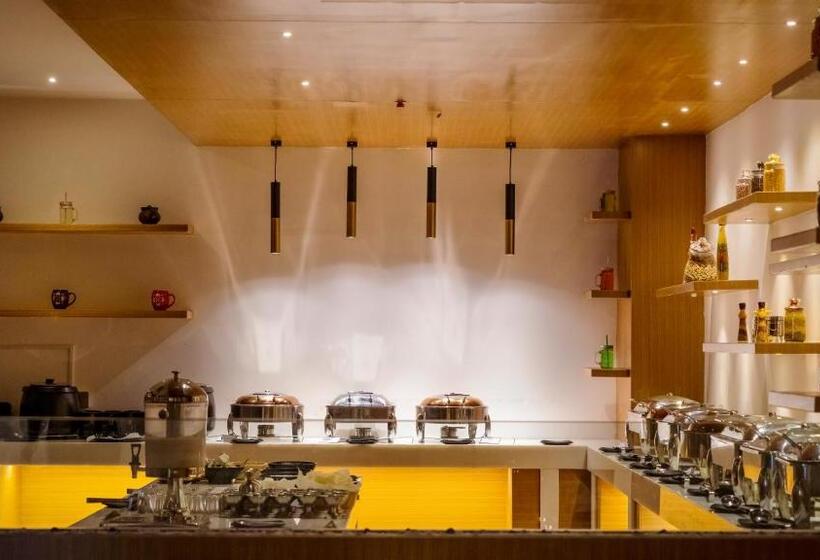 فندق Sree Fortune Grand, Tadepalli