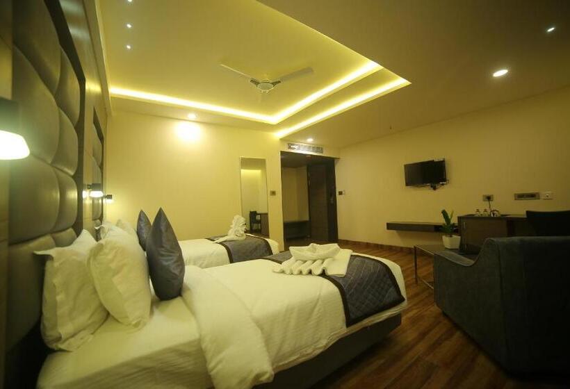 فندق Sree Fortune Grand, Tadepalli