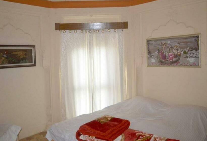 בית מלון כפרי Sri Vinayak Paying Guest House, Prayagraj