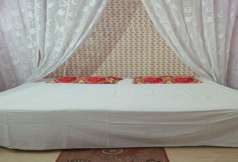 בית מלון כפרי Sri Vinayak Paying Guest House, Prayagraj