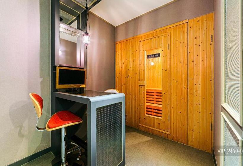 هتل Ssome Jeongkwan