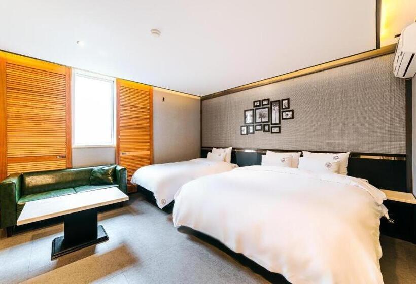 هتل Ssome Jeongkwan