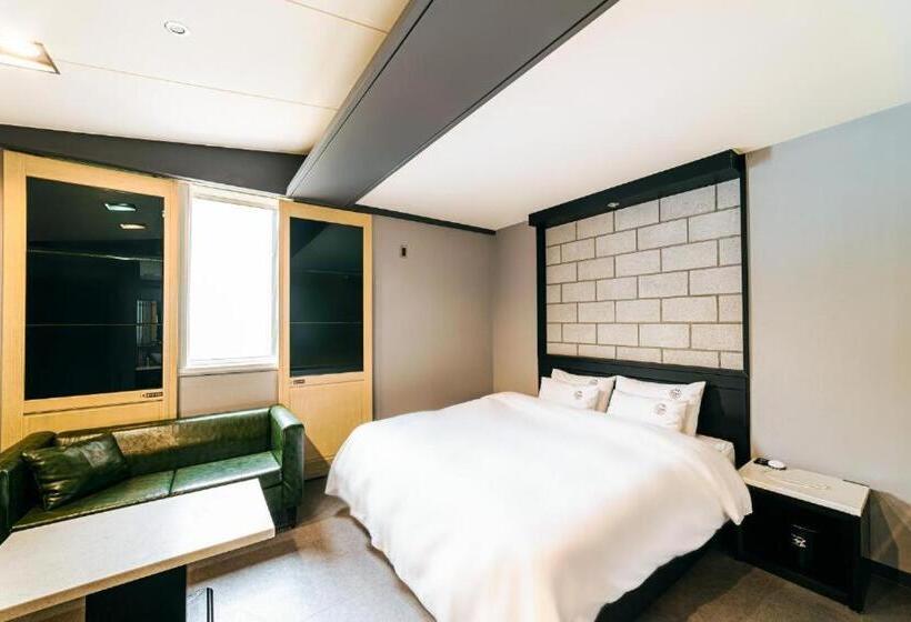 هتل Ssome Jeongkwan