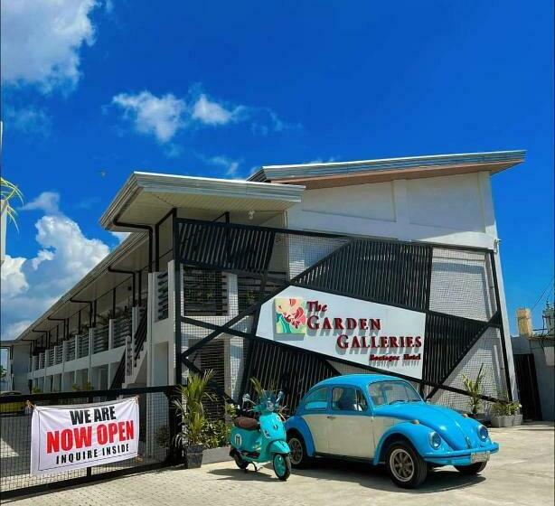 فندق The Garden Galleries Boutique