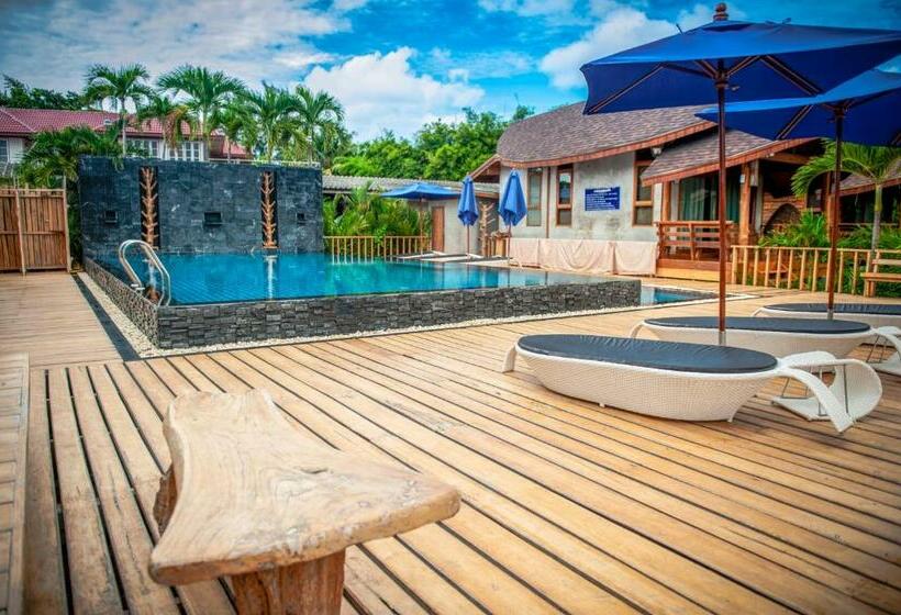 Отель Tique Series Boutique Resort