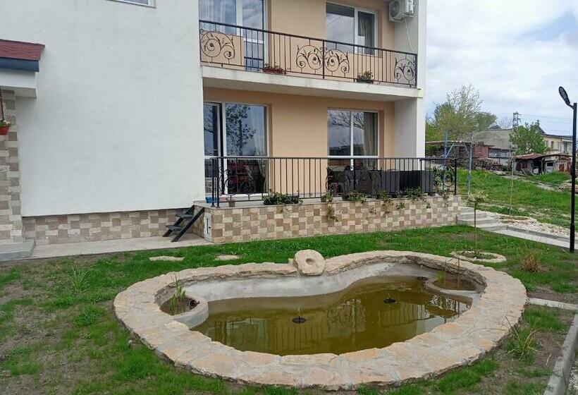 Pension (Hôtel basse catégorie) нощувки девня