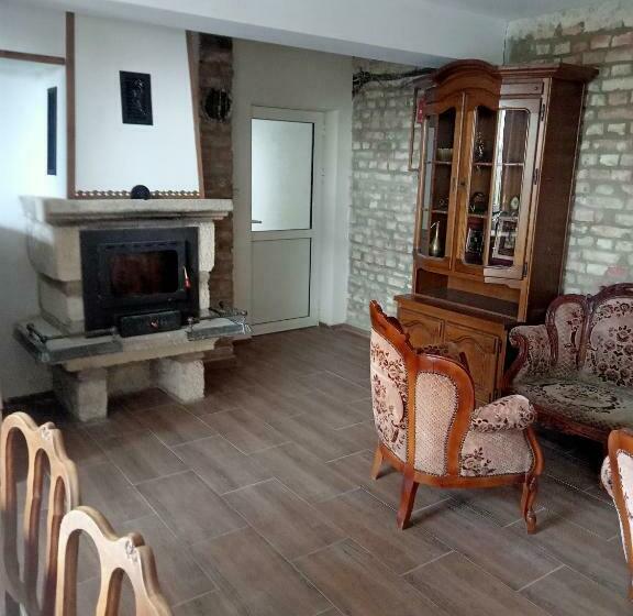 Pension (Hôtel basse catégorie) нощувки девня