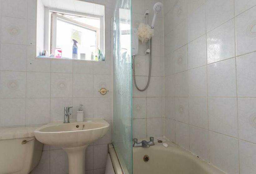 펜션 10 Min To Citycentre R3