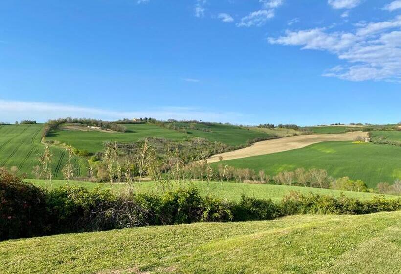 بنسيون Casale Il Girasole