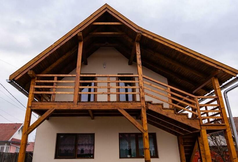 펜션 Csicsói Csűrház