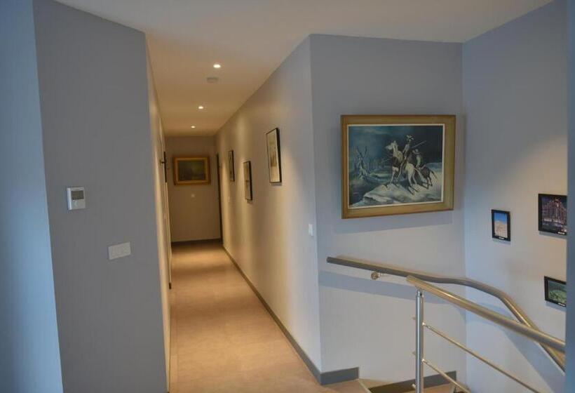 ペンション Epicurieux Normand