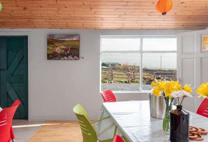 Пансион Into The Burren