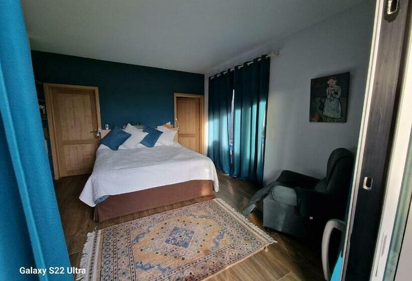 Пансион Gite Avec Piscine La Buissiere Fernelmont