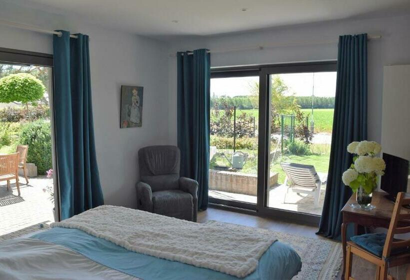 Пансион Gite Avec Piscine La Buissiere Fernelmont