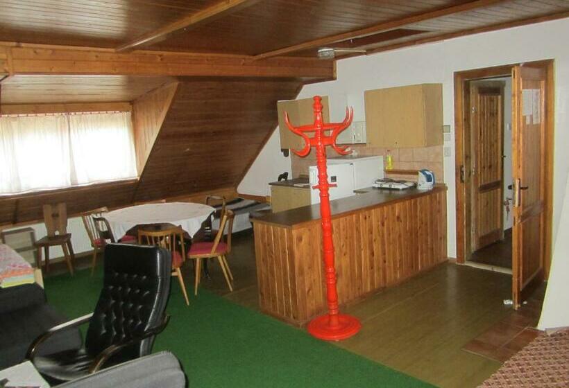 펜션 Penzion Na Zámostí Malenice