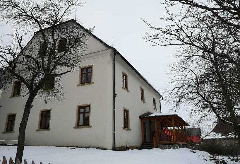 بنسيون Penzion U Křížové Cesty