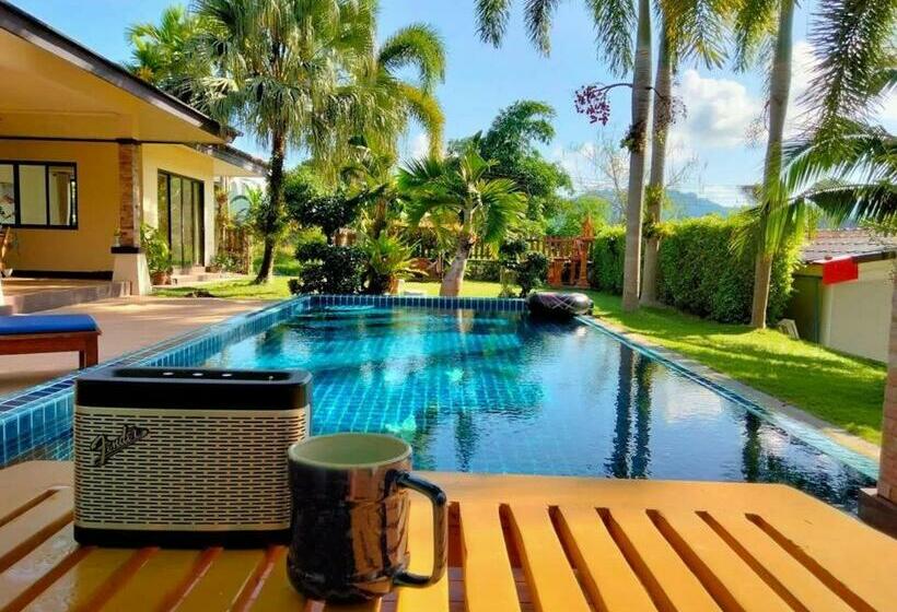 פנסיון Pimpin Pool Villa