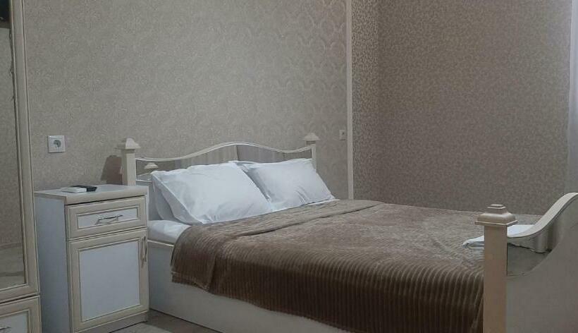 بنسيون Rubenyan Guest House