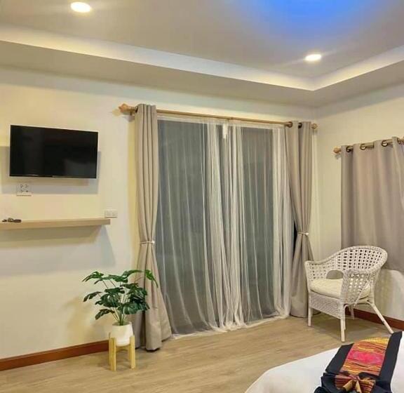 膳宿费 The Moon Camp Khanom