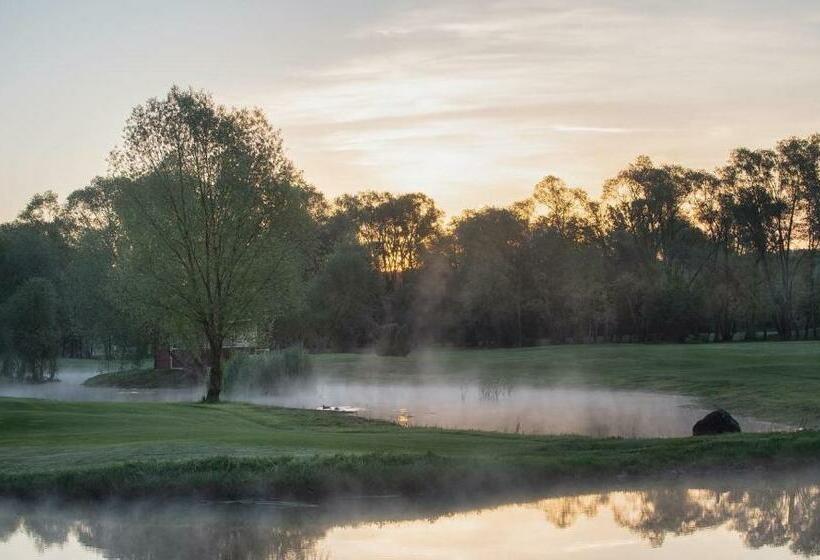 Пансион Tri Duby Golf Apartments