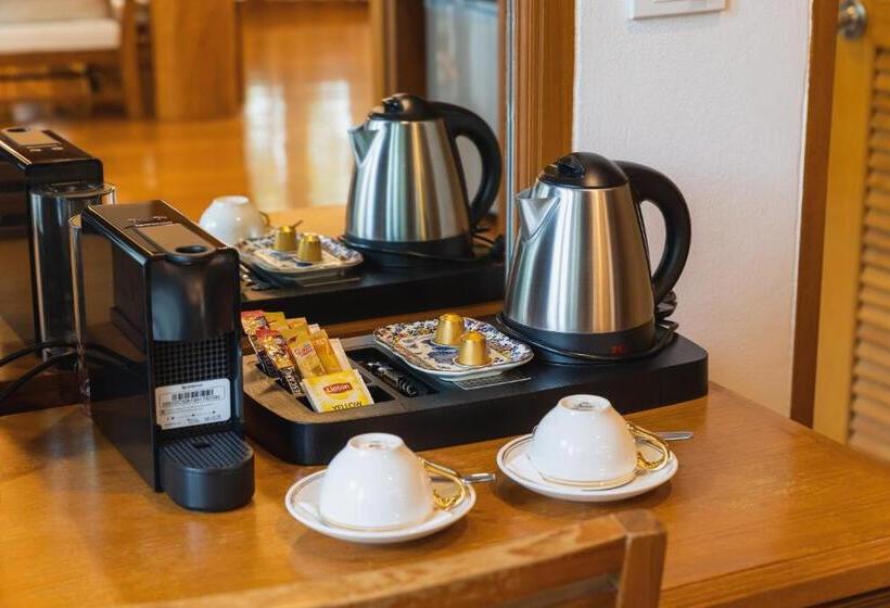 リゾートホテル Vanasin Residence