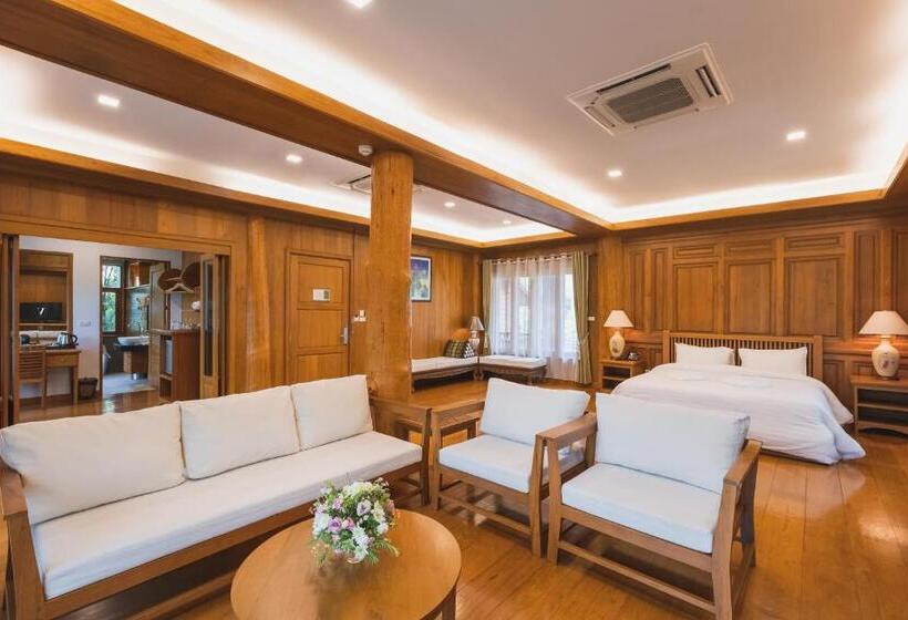 استراحتگاه Vanasin Residence