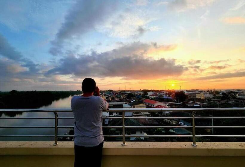 Tamarind ที่พักริมน้ำ Booking