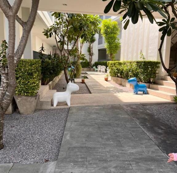 The Sea Condominium Seaview