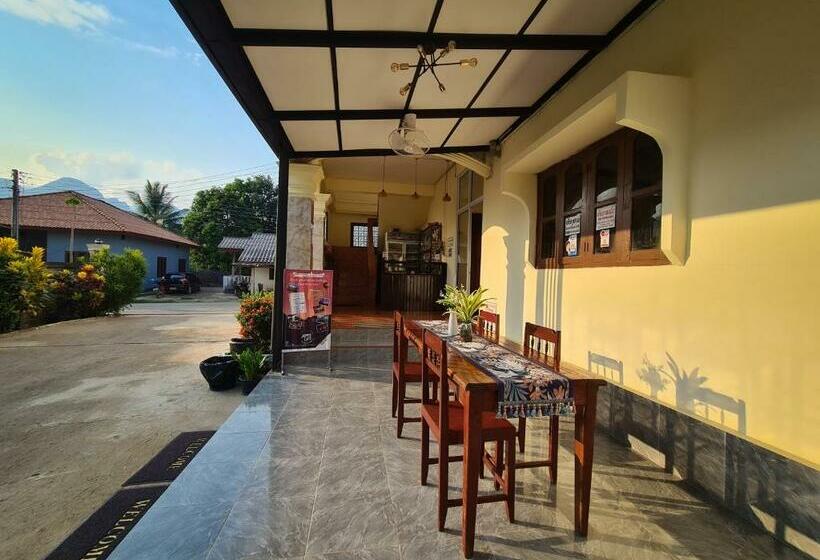 Общежитие Saphaothong Guesthouse